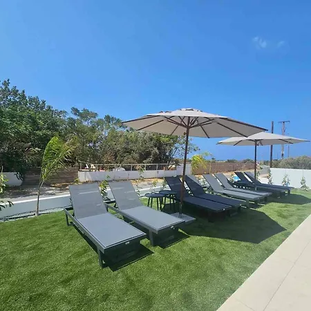 Villa Riviera *